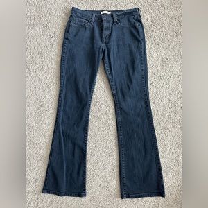 8M Women’s Boot Cut 515 Levi’s